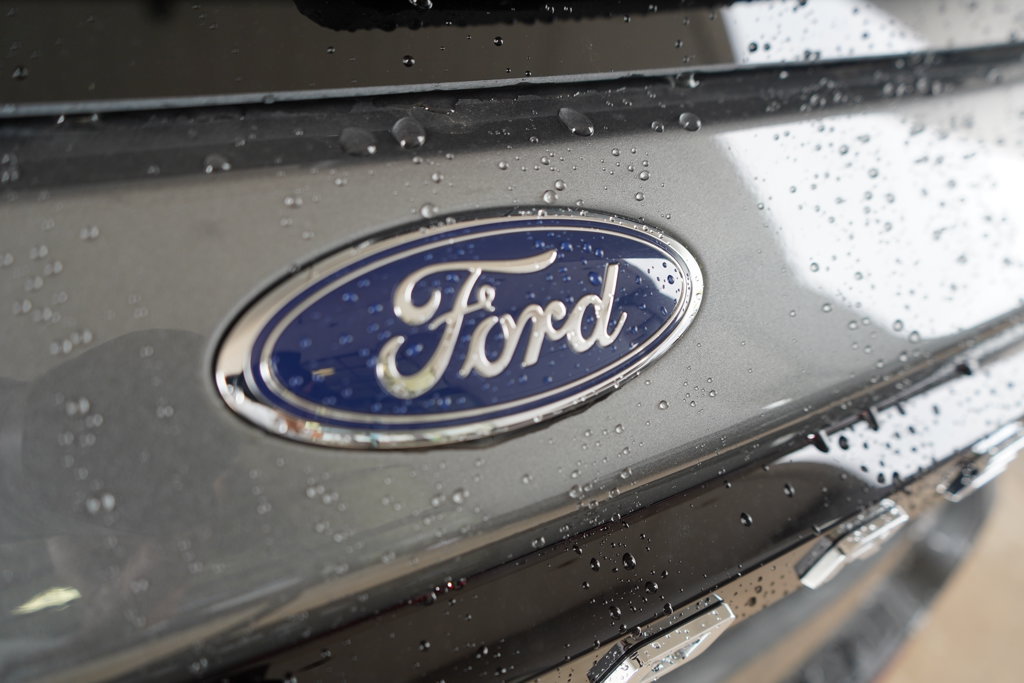 New 2026 Ford Explorer Active RWD image 6