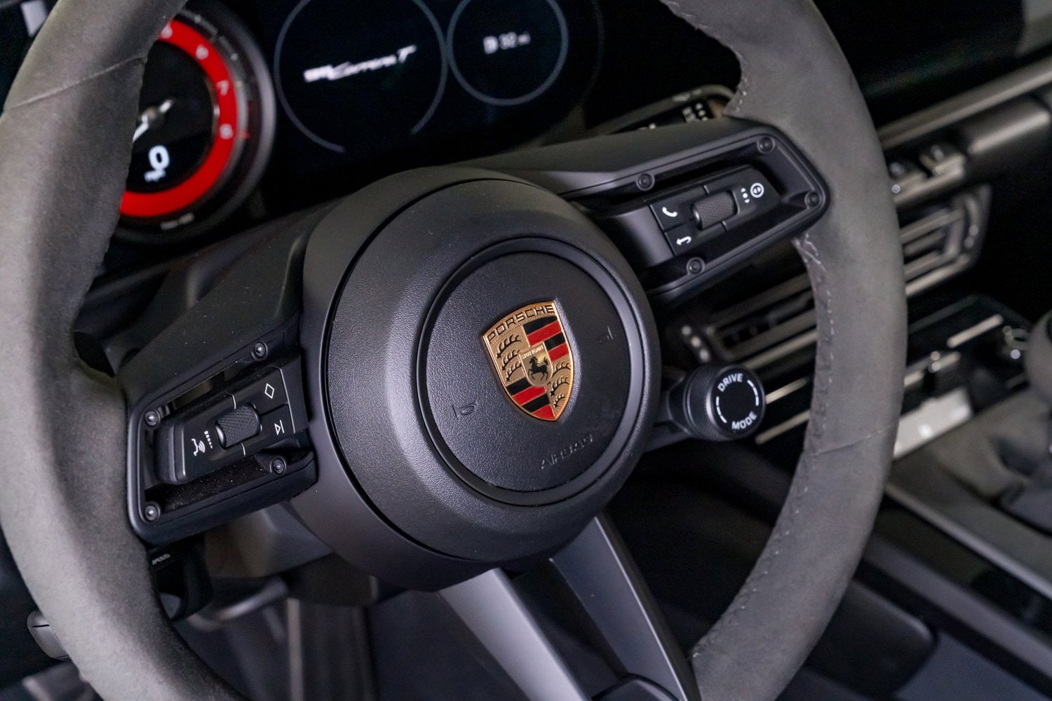 Used 2024 Porsche 911 Carrera T RWD image 23