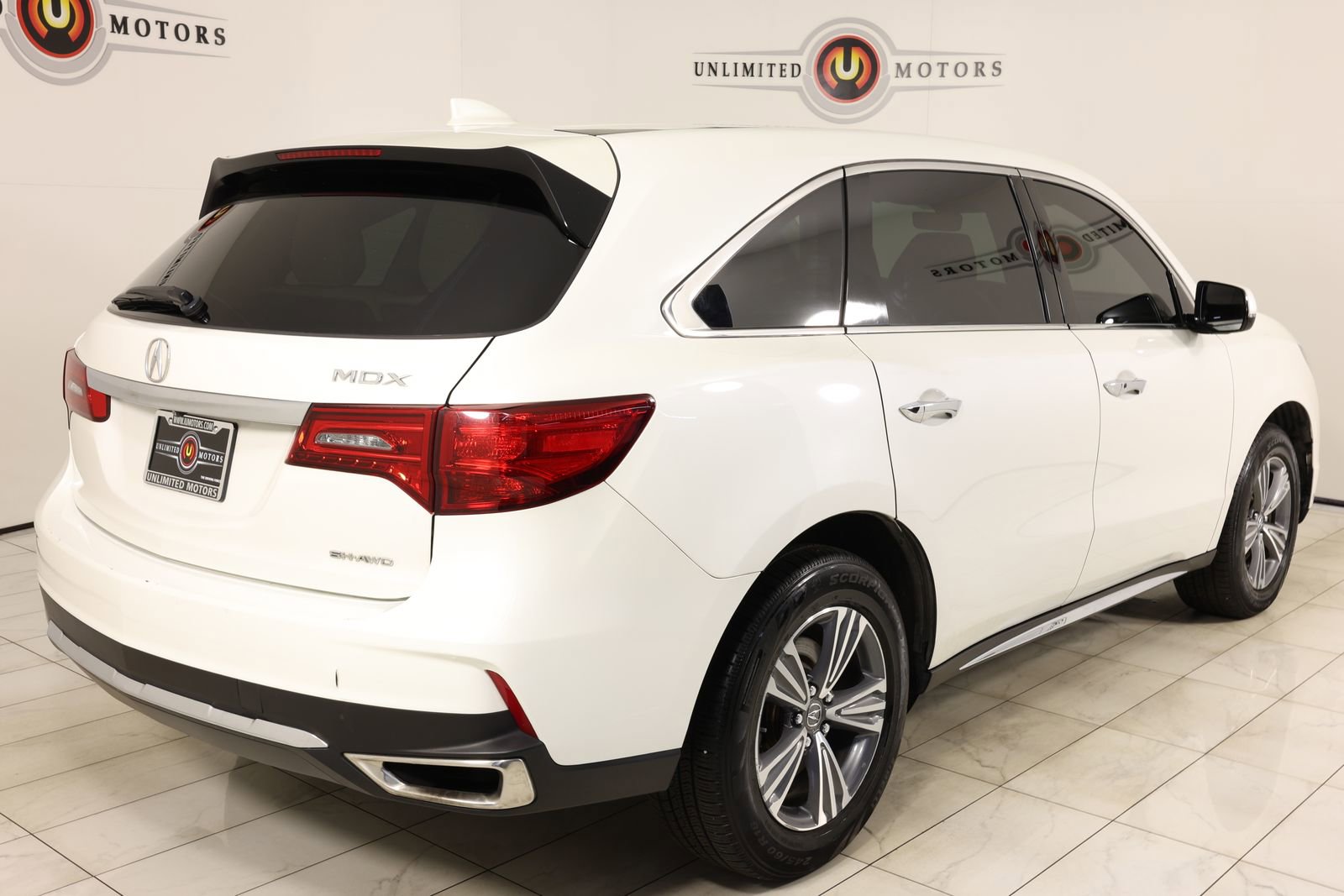 Used 2019 Acura MDX SH-AWD image 3