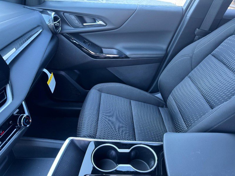 New 2026 Chevrolet Equinox LT w/ Safety and Technology Package image 8