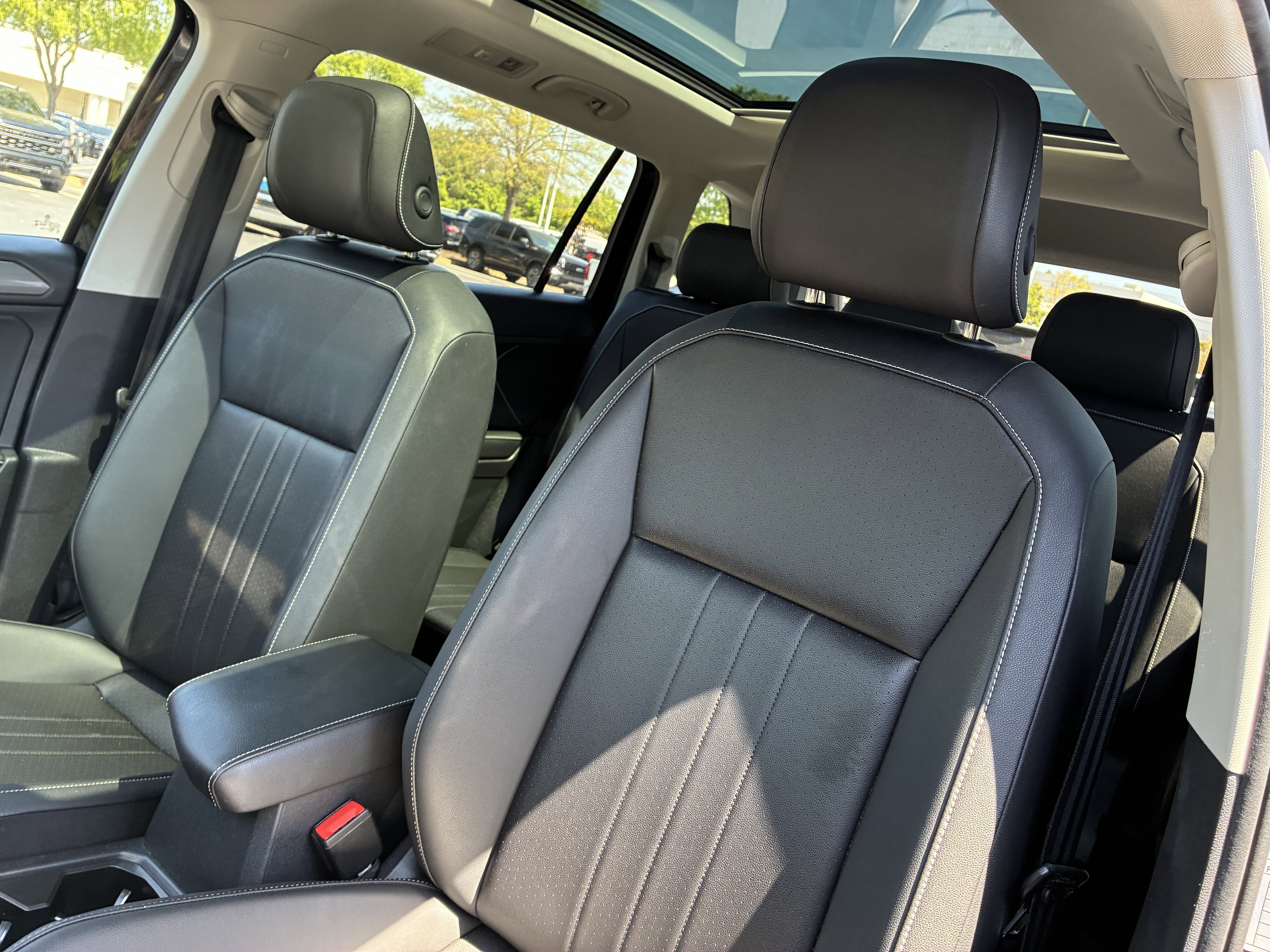 Used 2024 Volkswagen Tiguan SE FWD image 21