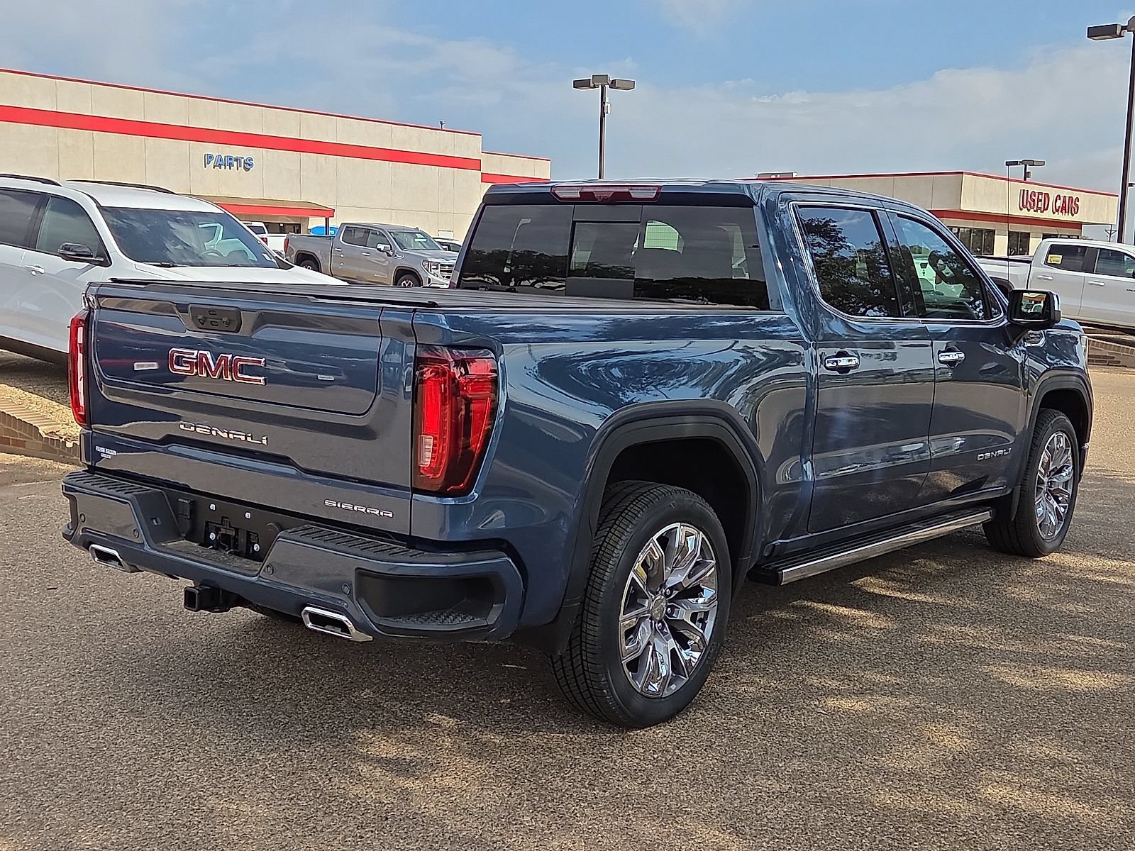 New 2026 GMC Sierra 1500 Denali w/ Denali Reserve Package AWD/4WD image 3