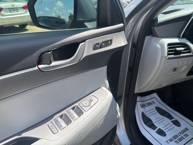 Used 2021 Hyundai Palisade SEL w/ Cargo Package AWD/4WD image 11