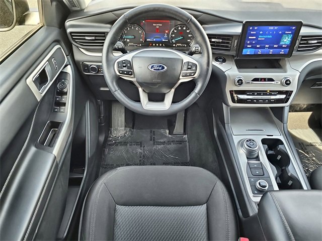 Used 2023 Ford Explorer XLT image 23