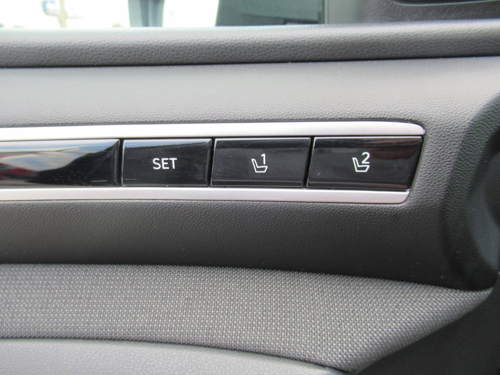 Used 2024 Hyundai Tucson Limited FWD image 23