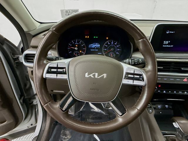 Used 2022 Kia Telluride SX w/ Nightfall Edition Package AWD/4WD image 13