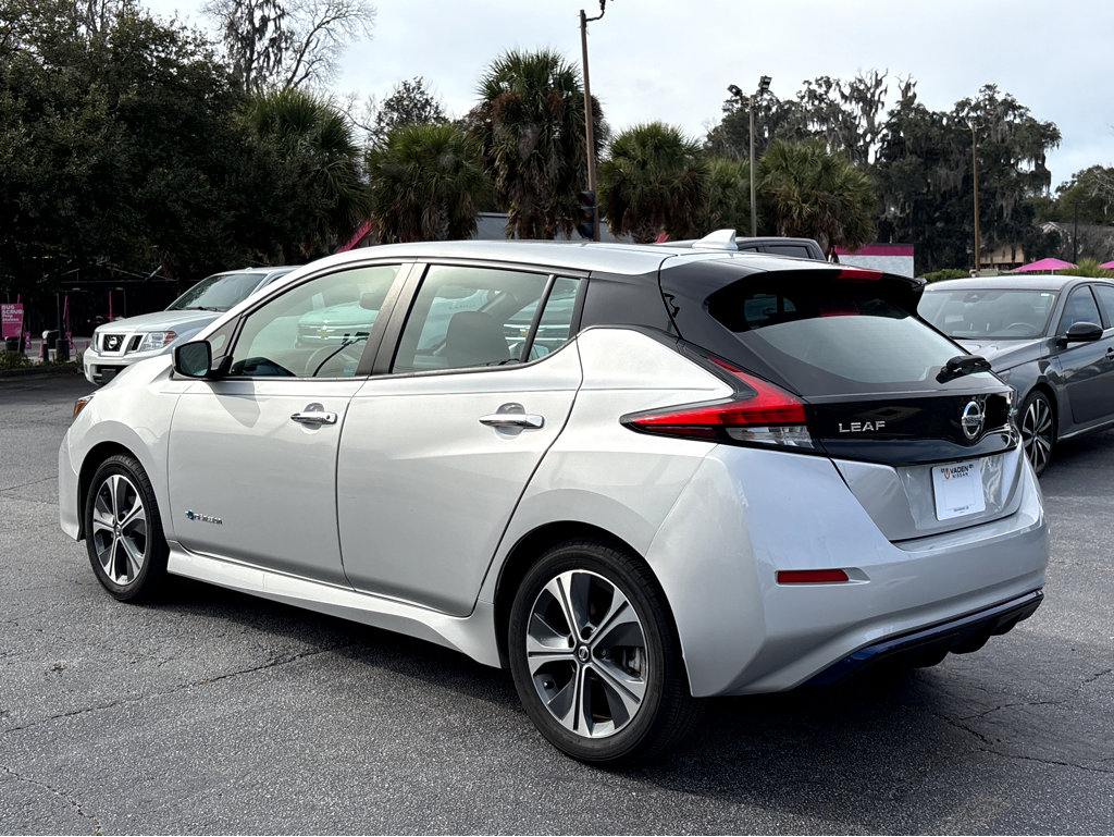 Used 2019 Nissan Leaf SV w/ SV Technology Package image 22