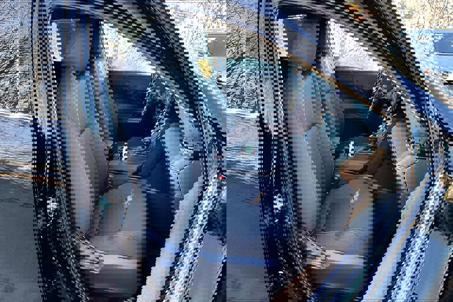 Certified 2024 Toyota Venza LE image 8