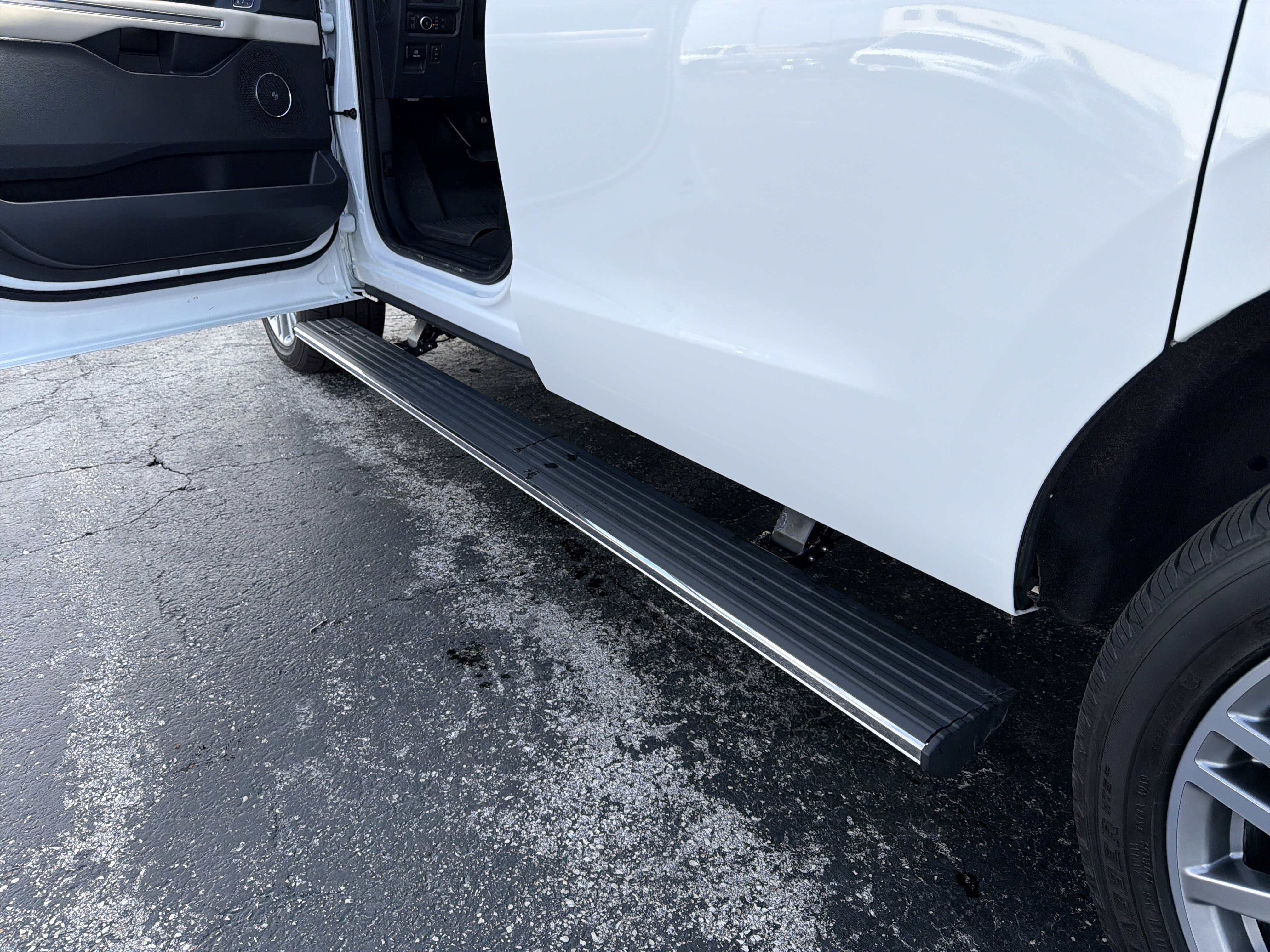 Certified 2024 Ford Expedition Max Platinum AWD/4WD image 37