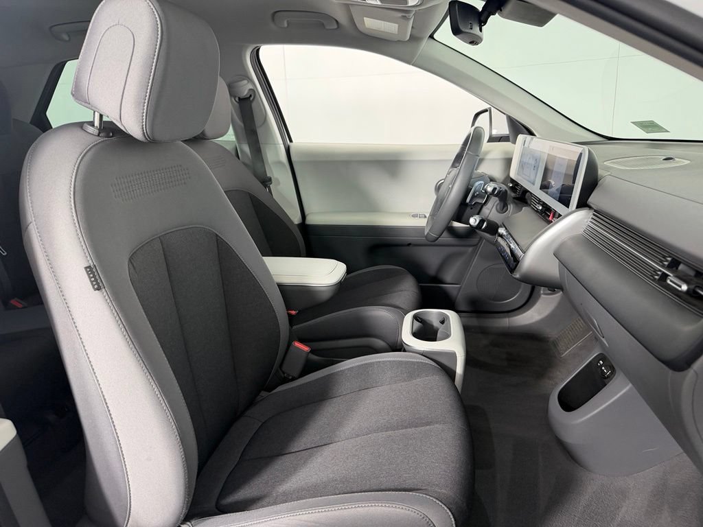 Used 2024 Hyundai Ioniq 5 SEL RWD image 34