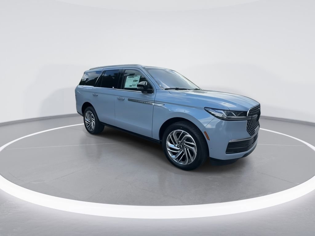 New 2025 Lincoln Navigator Reserve AWD/4WD image 2