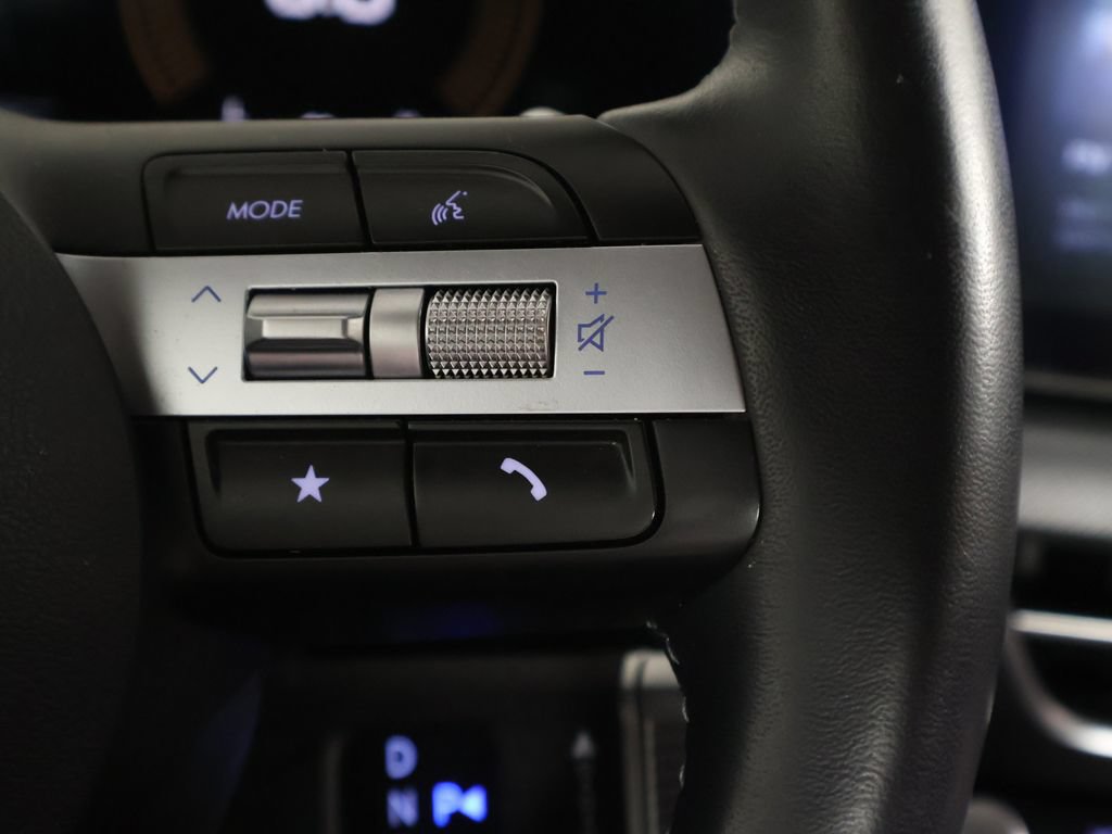 Used 2025 Hyundai Sonata SEL FWD image 37