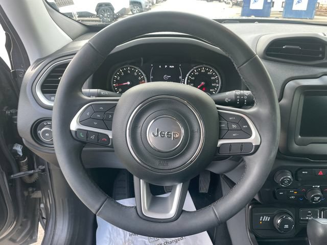 Used 2020 Jeep Renegade Latitude AWD/4WD image 25
