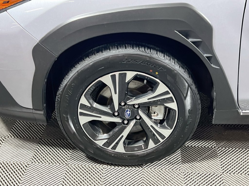 Used 2025 Subaru Crosstrek 2.5i Premium AWD/4WD image 28