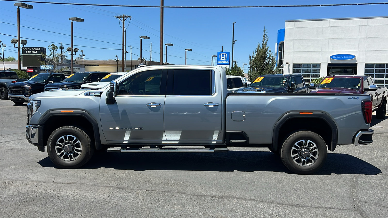 Certified 2024 GMC Sierra 2500 SLT w/ SLT Convenience Package AWD/4WD image 9