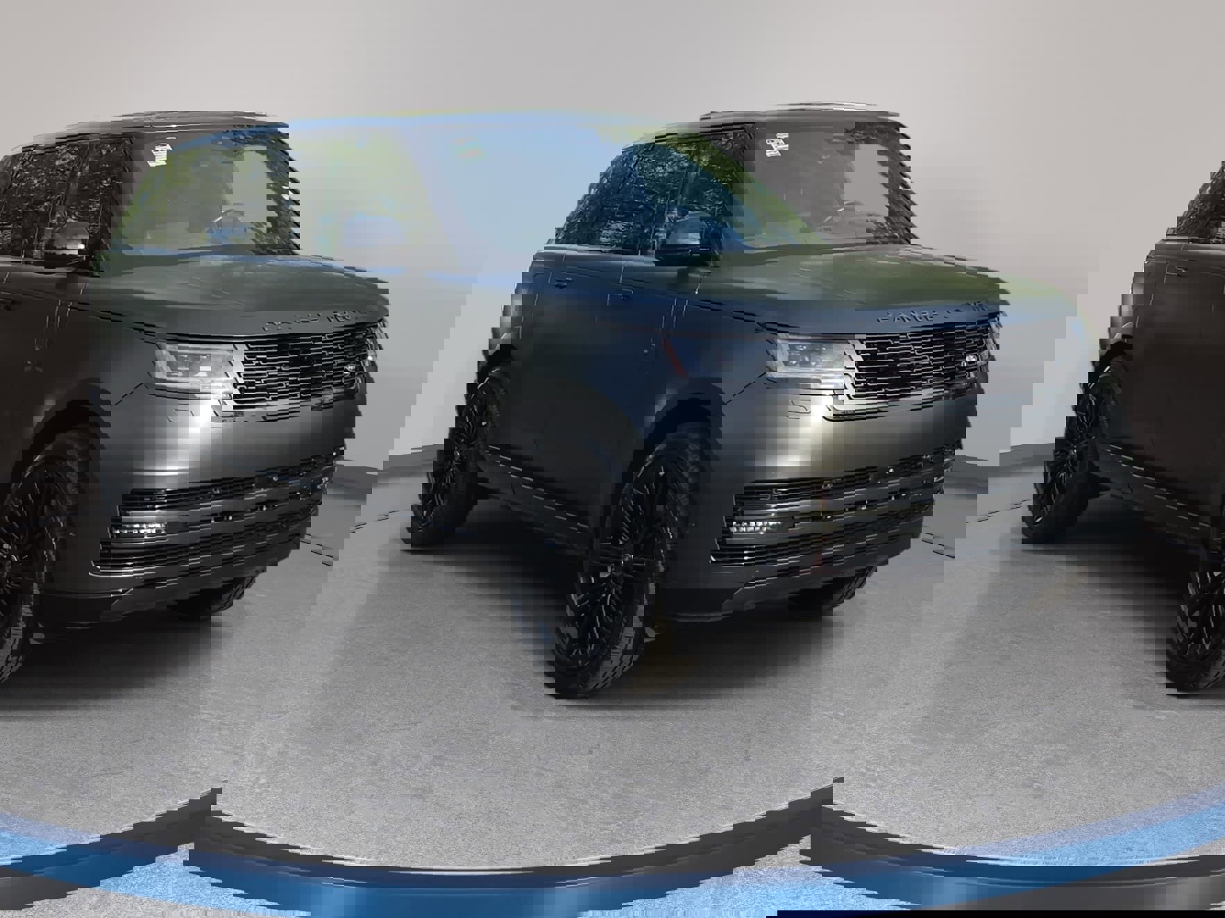 Used 2025 Land Rover Range Rover Long Wheelbase SE image 3