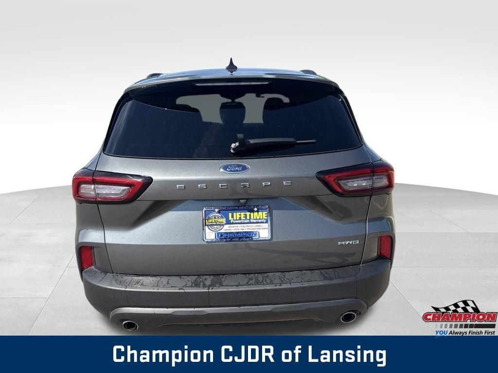 Used 2025 Ford Escape ST-Line Select AWD/4WD image 7