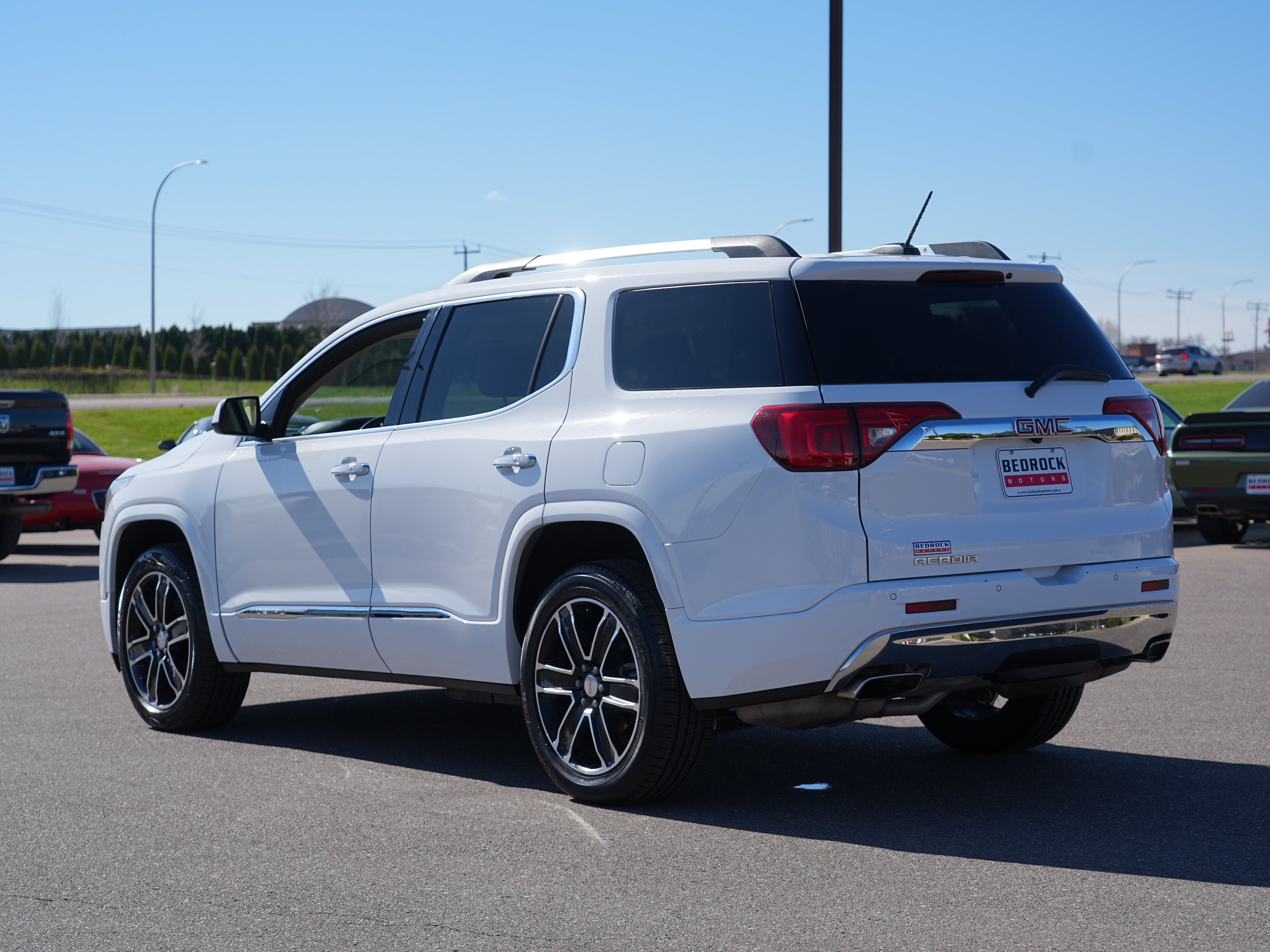 Used 2019 GMC Acadia Denali FWD image 5