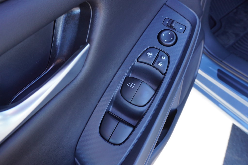 Certified 2025 Nissan Sentra SV FWD image 15