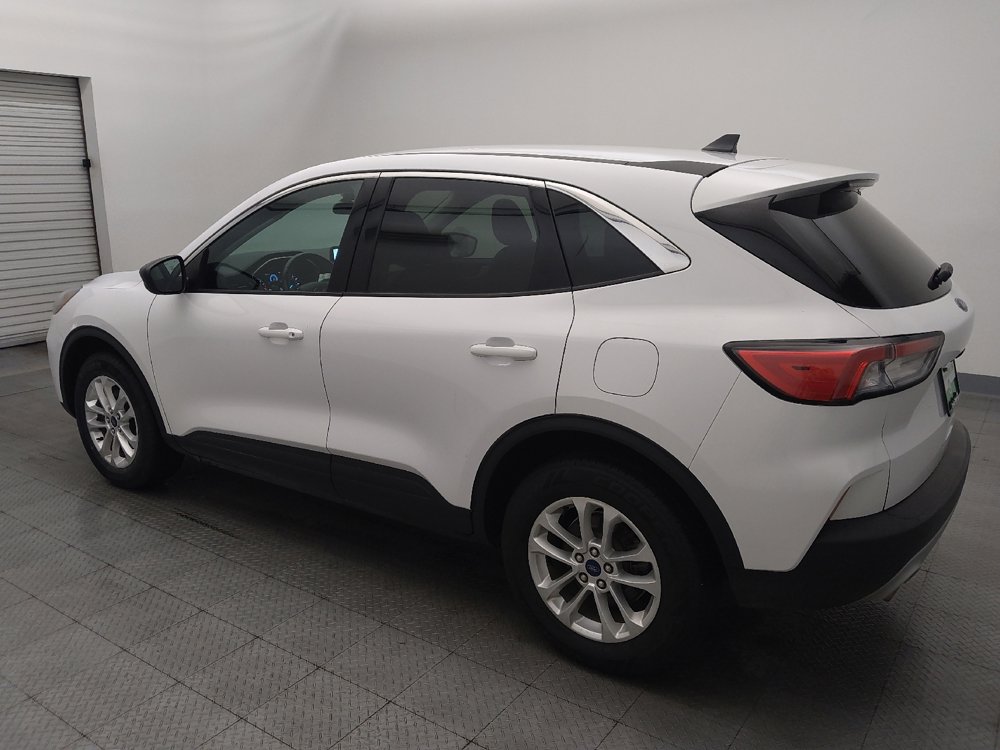 Used 2022 Ford Escape SE w/ Cold Weather Package image 3