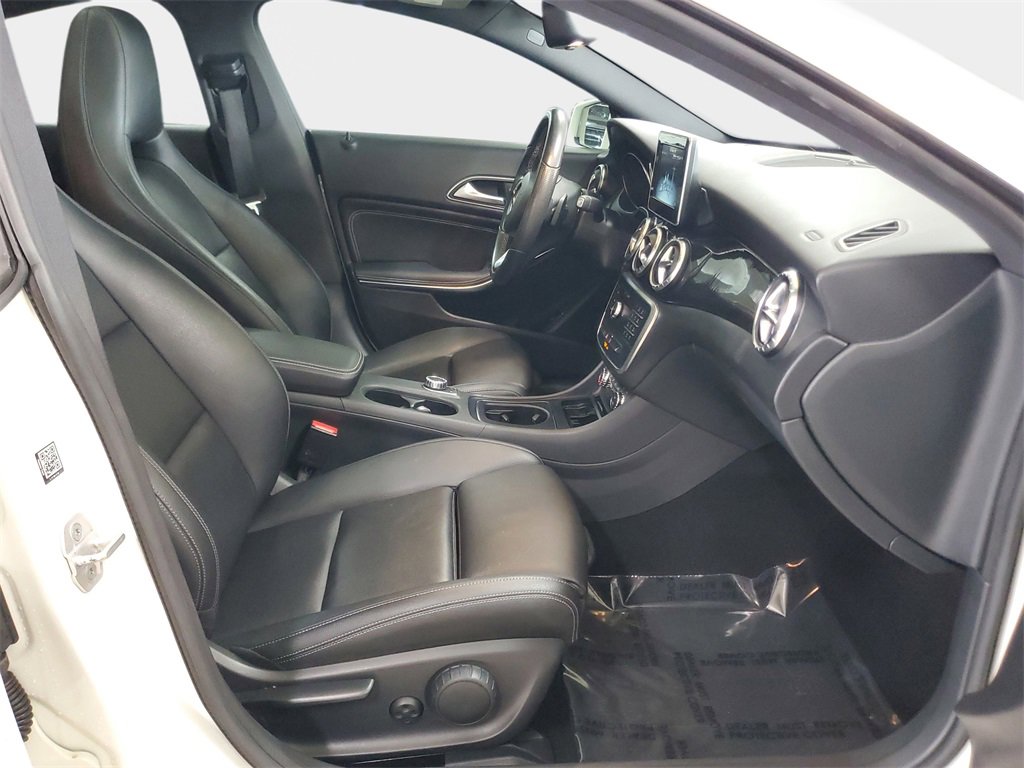 Used 2016 Mercedes-Benz CLA 250 4MATIC image 31