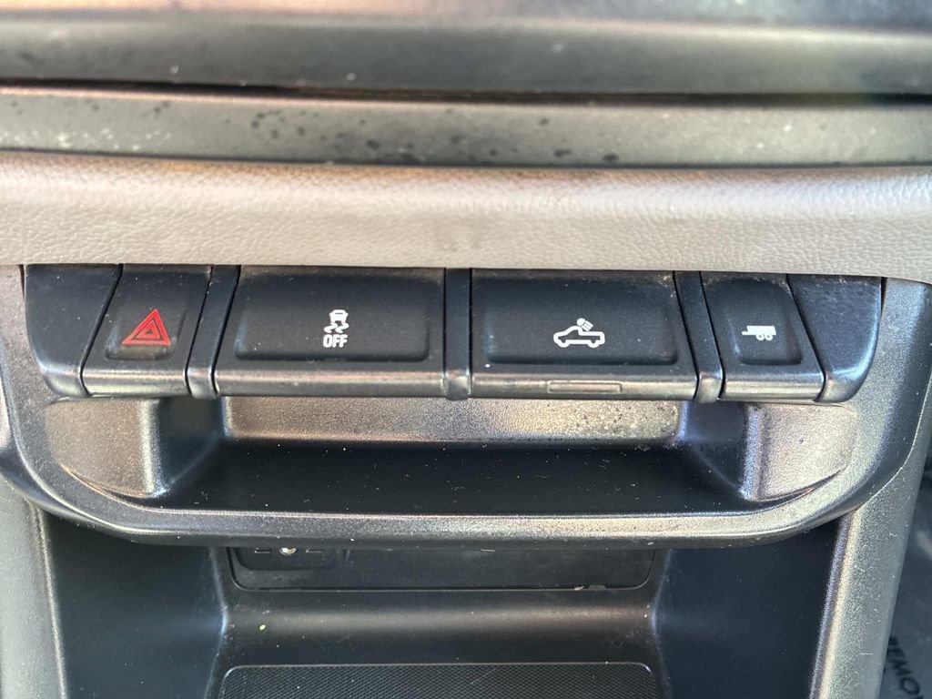 Used 2021 Chevrolet Colorado W/T w/ WT Convenience Package AWD/4WD image 37
