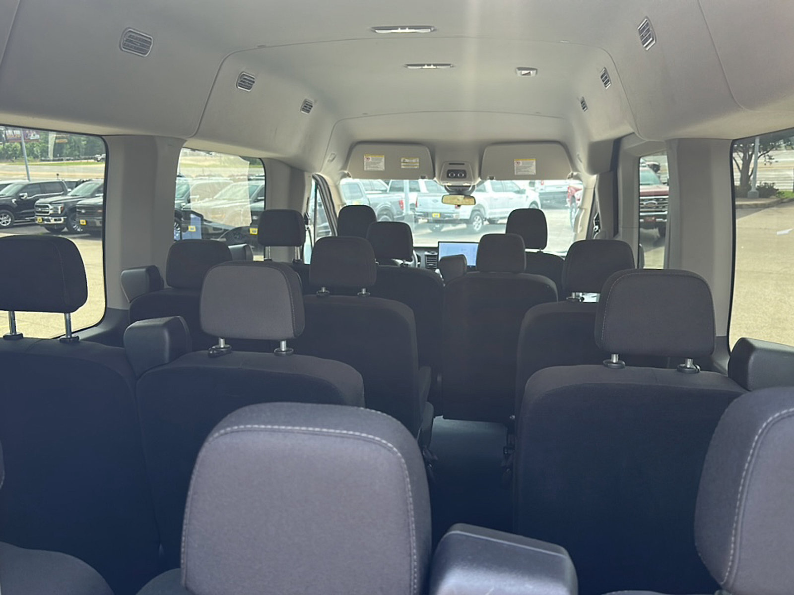 Used 2025 Ford Transit 350 XLT RWD image 8
