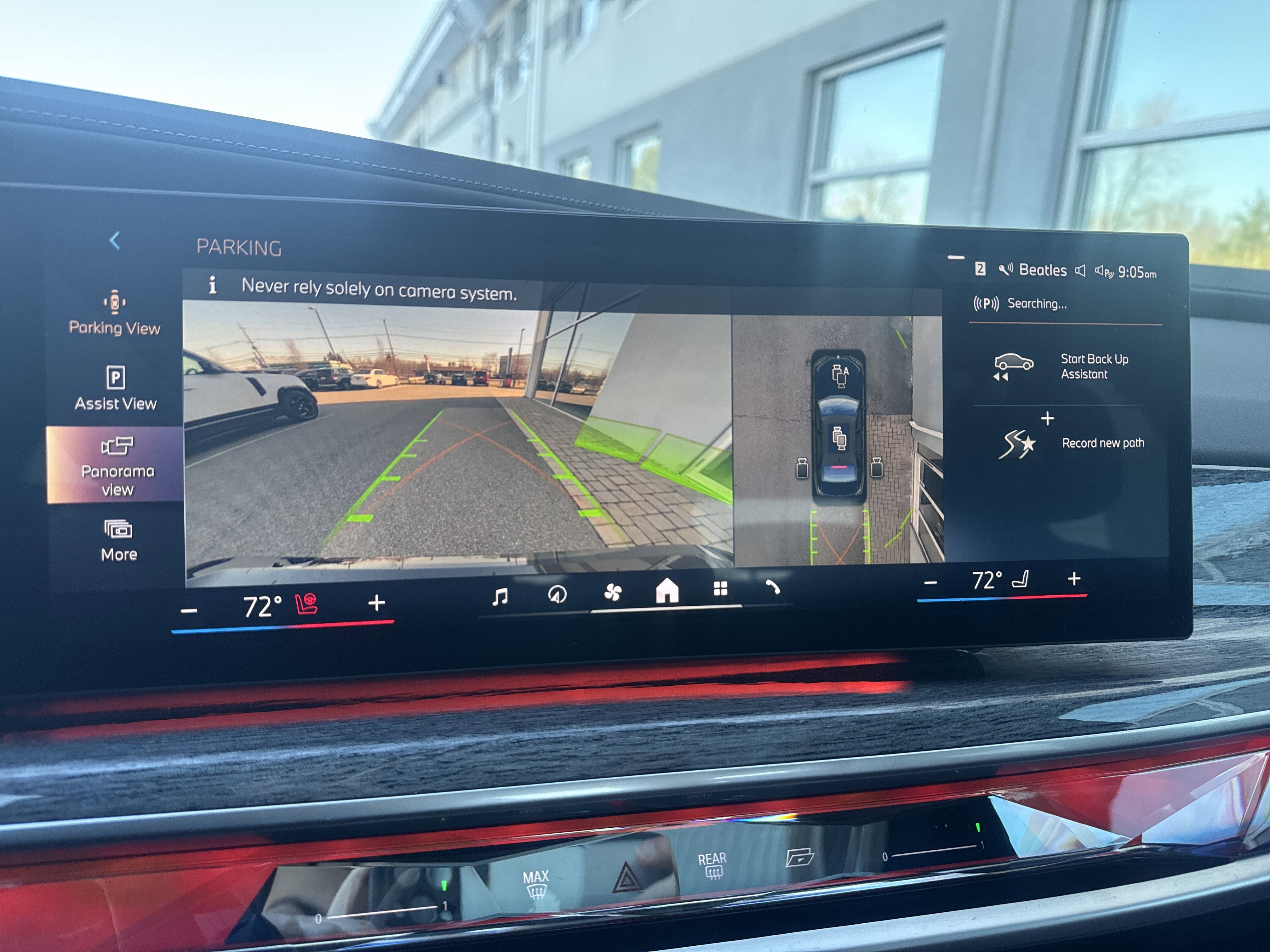 Used 2023 BMW 760i xDrive image 24