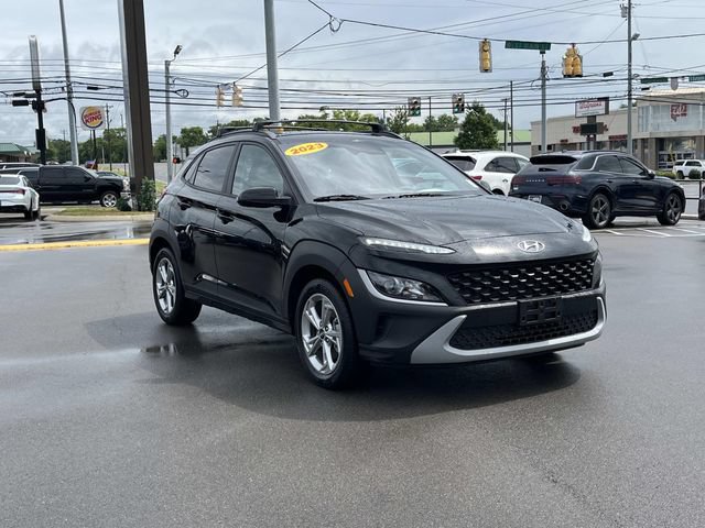 Certified 2023 Hyundai Kona SEL AWD/4WD image 3