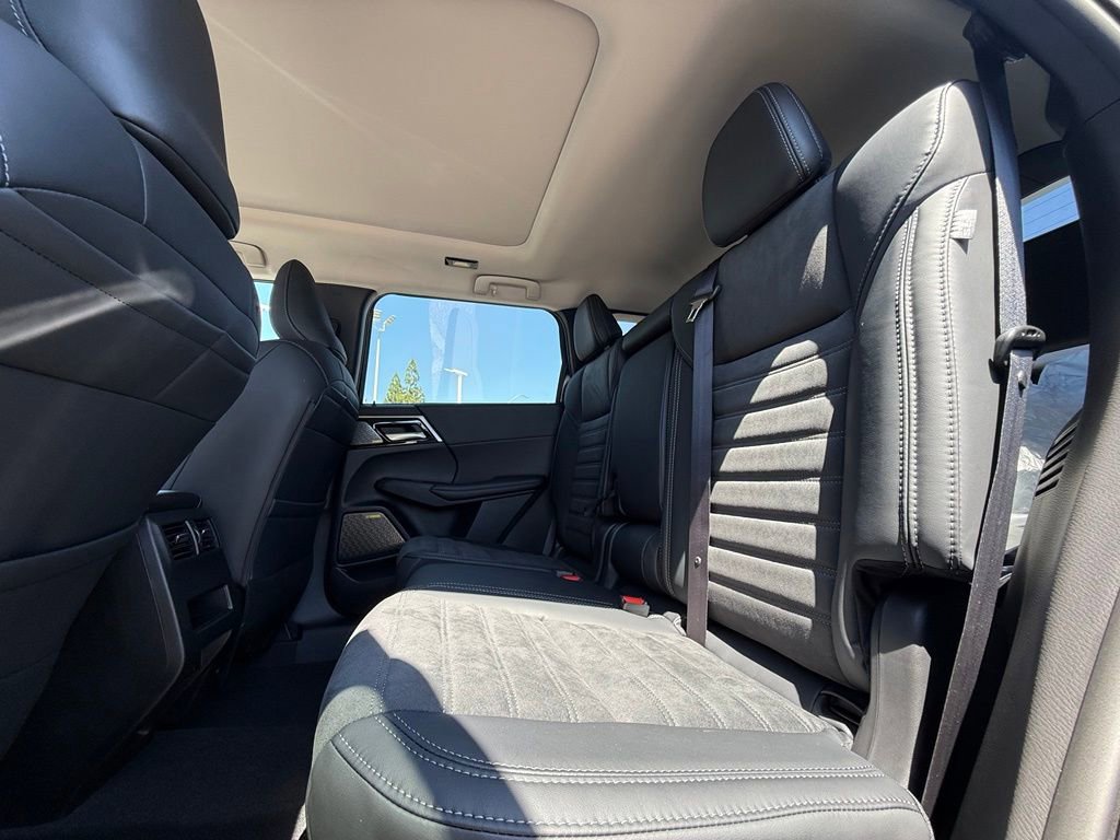 New 2026 Mitsubishi Outlander SE FWD image 33
