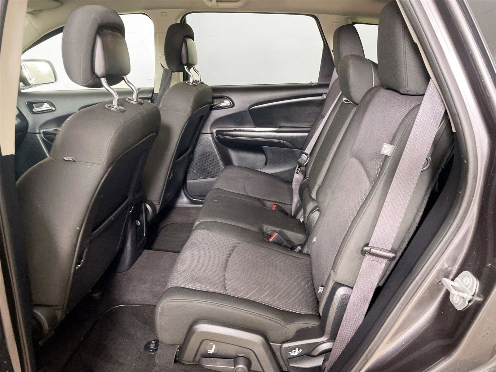 Used 2019 Dodge Journey SE w/ Premium Group FWD image 11