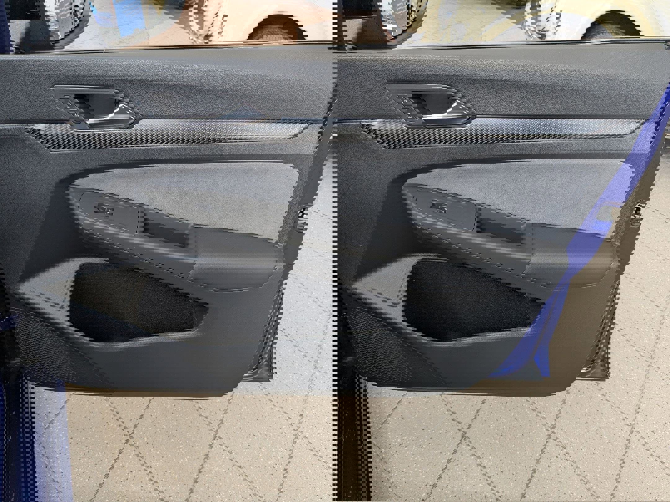 New 2025 Volkswagen Golf R Black Edition image 31