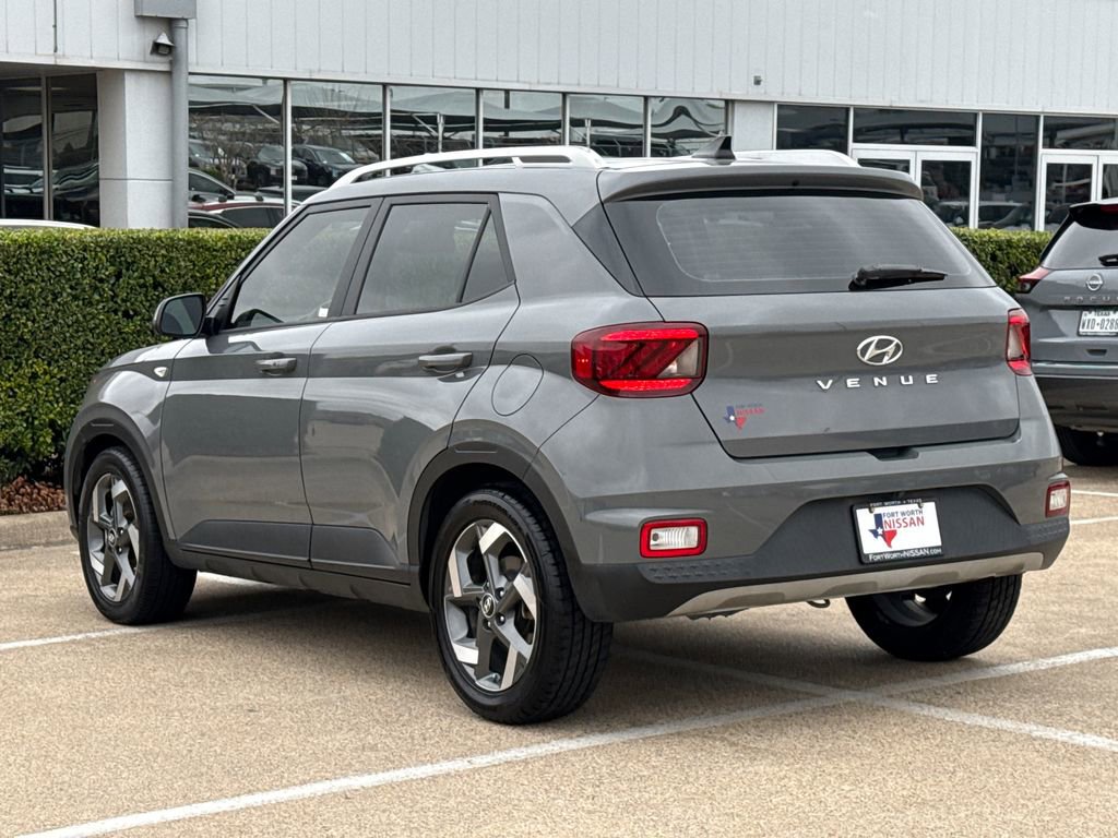 Used 2020 Hyundai Venue SEL w/ Convenience + Premium Package image 7