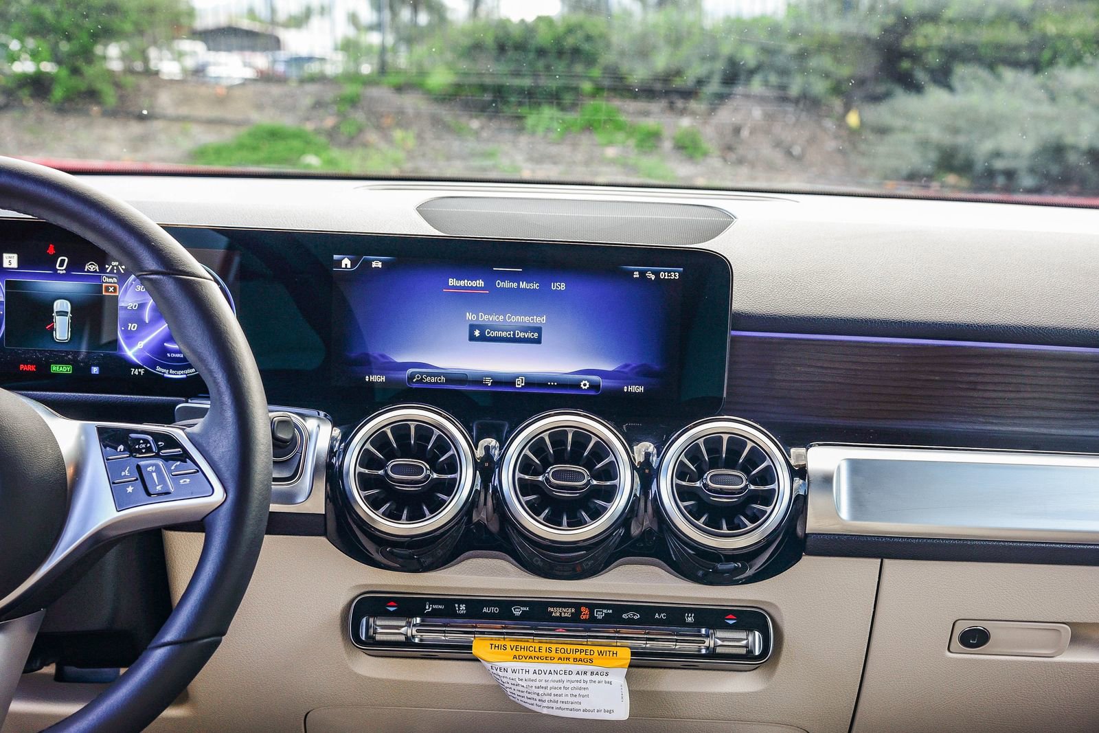 Used 2025 Mercedes-Benz EQB 250+ image 16