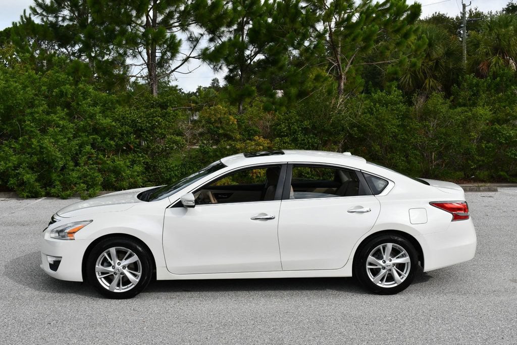 Used 2015 Nissan Altima 2.5 SL w/ Moonroof Package FWD image 23