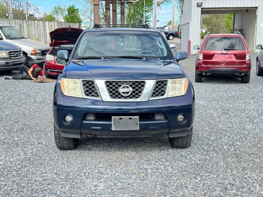 Used 2006 Nissan Pathfinder SE AWD/4WD image 2