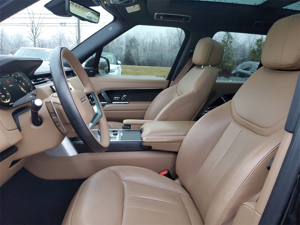 Used 2023 Land Rover Range Rover SE image 6