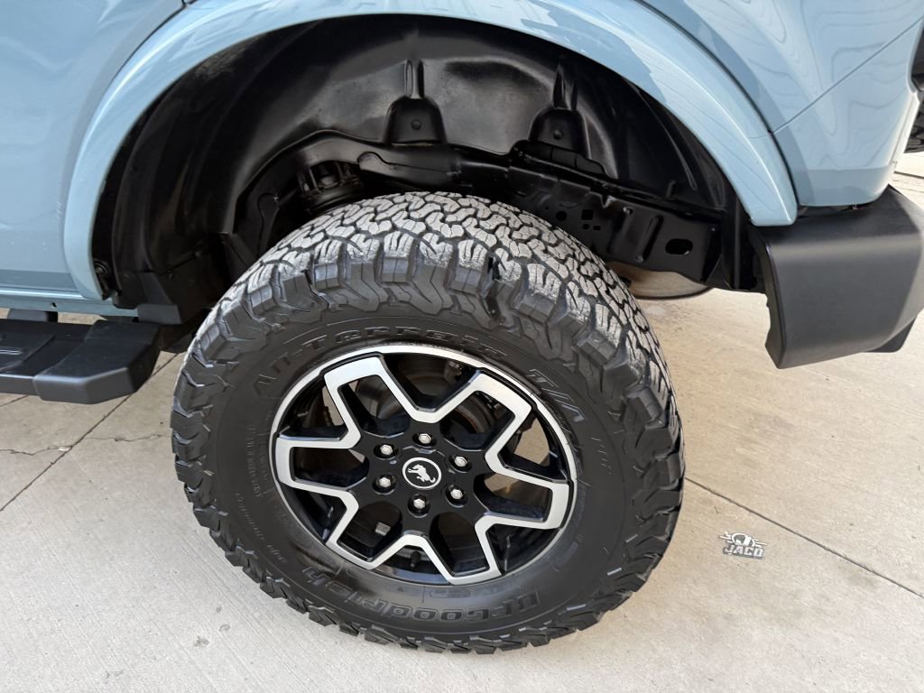 Used 2023 Ford Bronco Outer Banks image 14