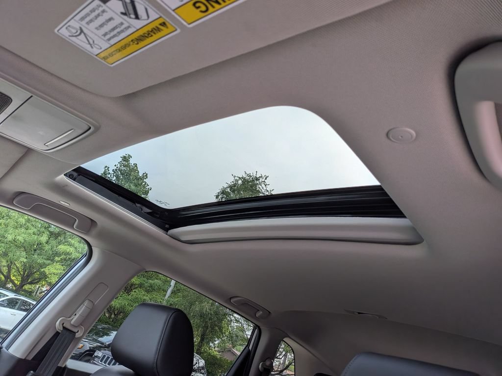Used 2025 Honda CR-V EX-L image 11