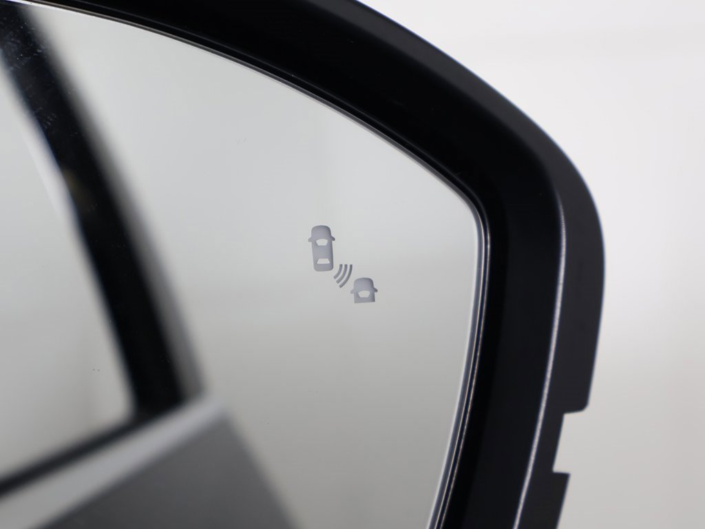 Used 2024 Nissan Pathfinder S image 34