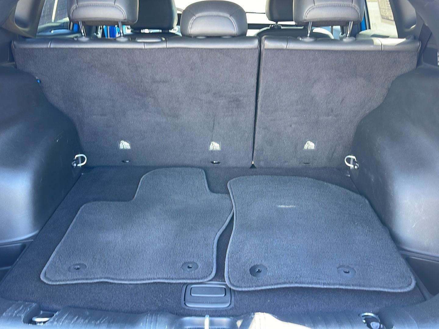 Used 2025 Jeep Compass Latitude w/ Altitude Special Edition image 27