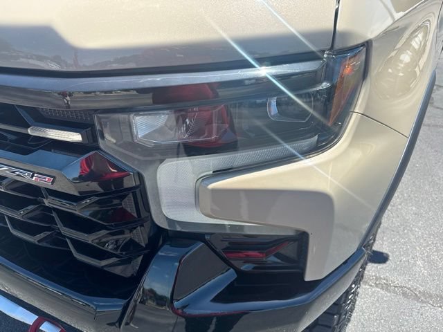 Used 2022 Chevrolet Silverado 1500 ZR2 AWD/4WD image 9