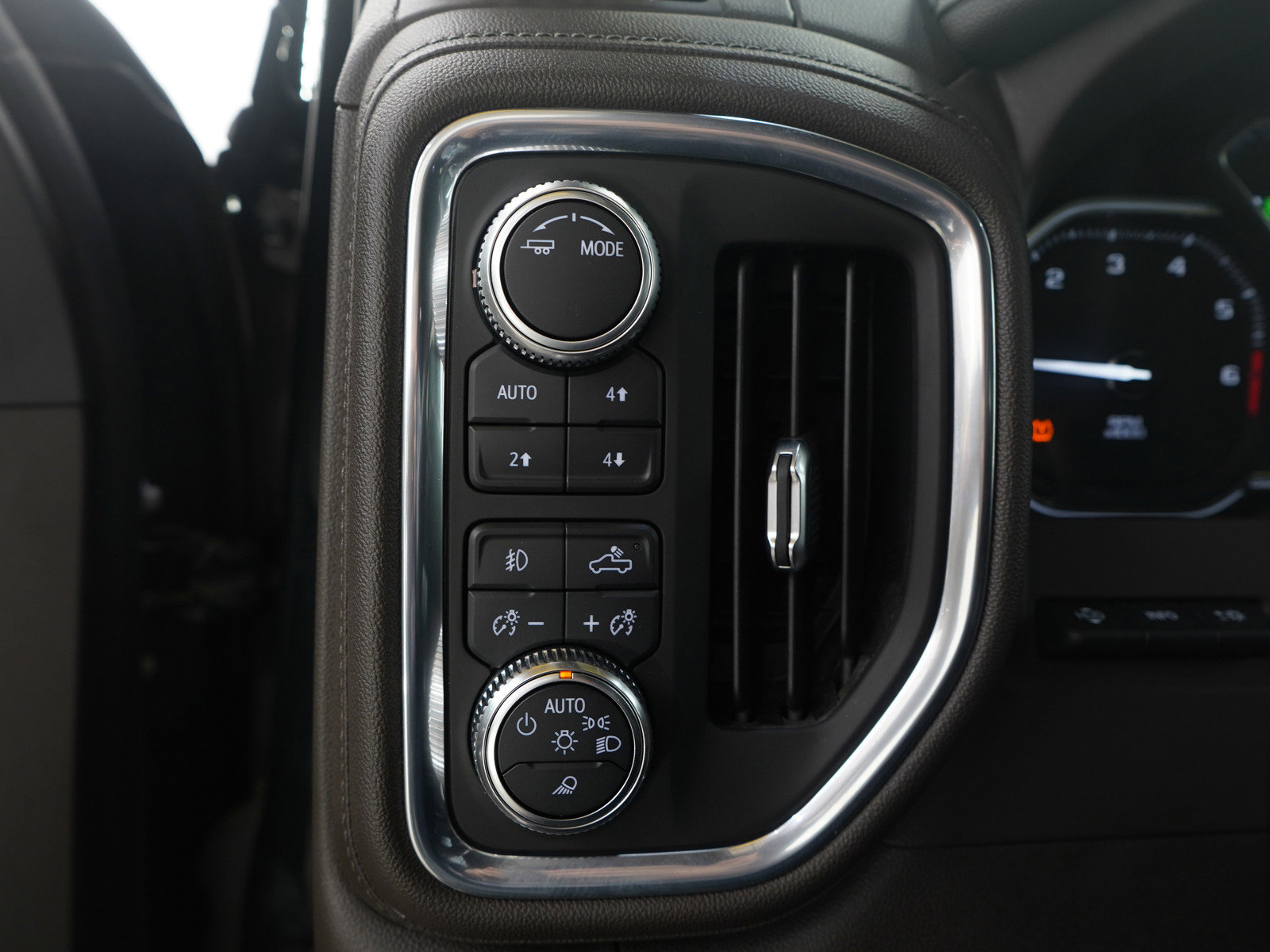 Used 2021 GMC Sierra 2500 Denali w/ Denali Ultimate Package image 18