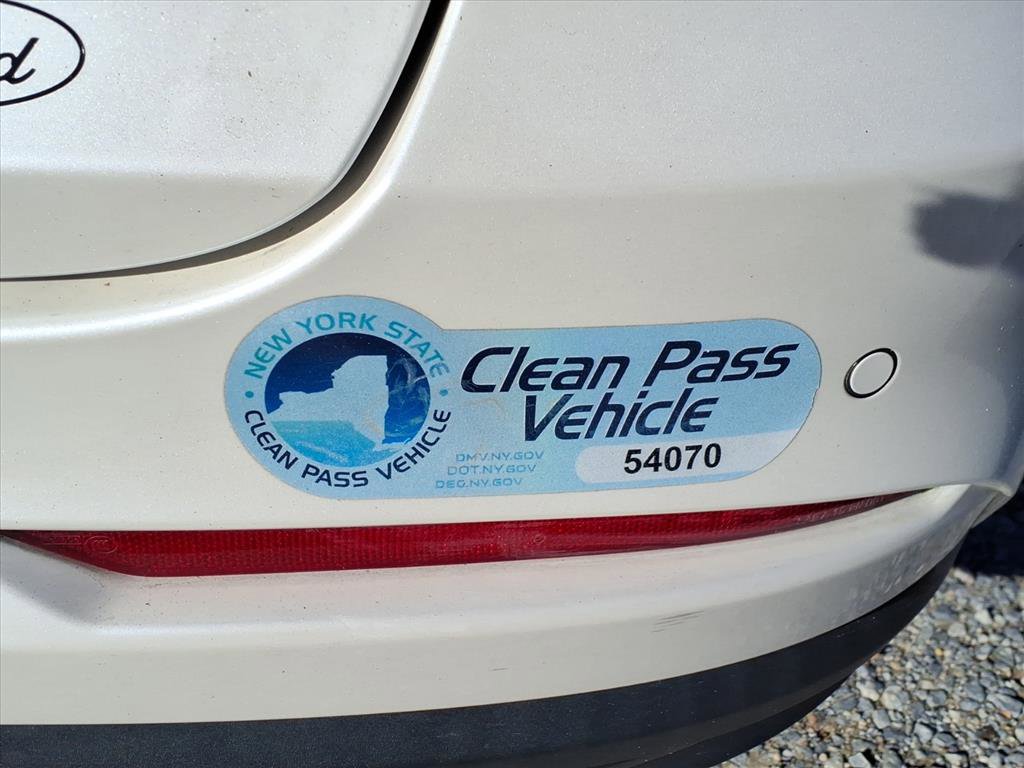 Used 2019 Ford Fusion Energi Titanium image 13