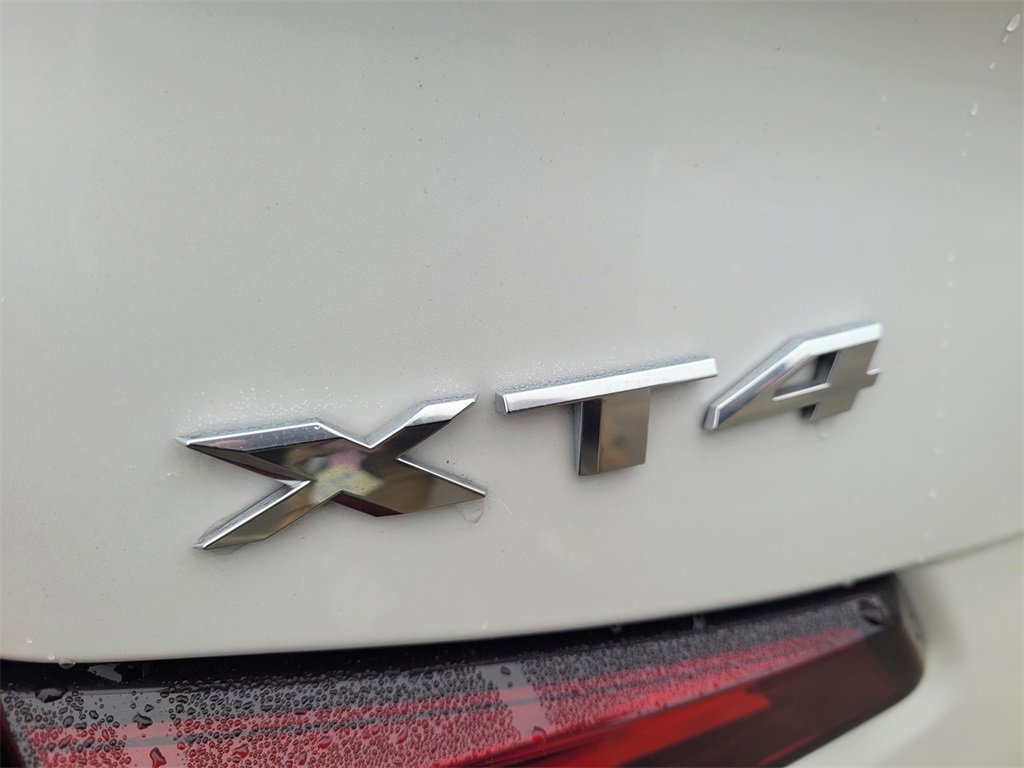 Used 2019 Cadillac XT4 Premium Luxury w/ Technology Package image 28