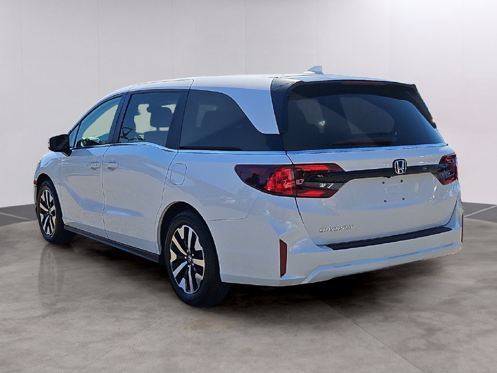 Certified 2026 Honda Odyssey EX-L image 6