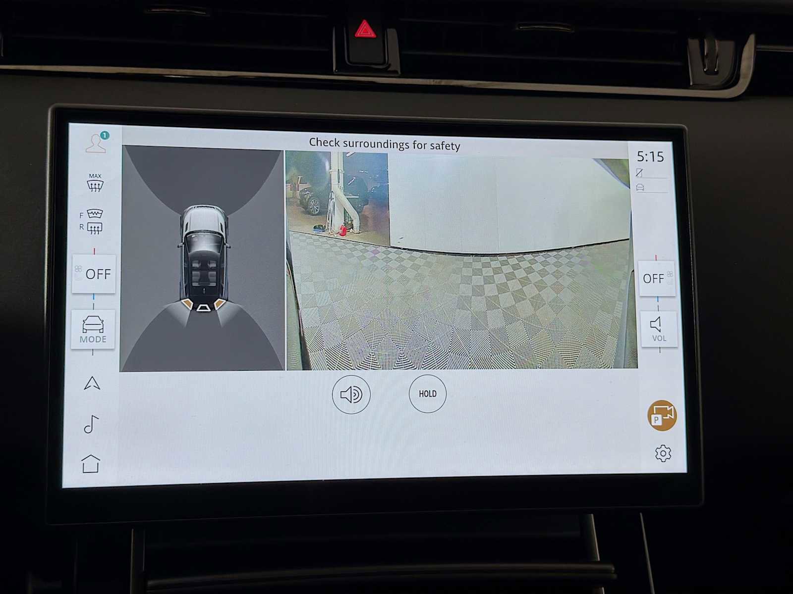 Certified 2024 Land Rover Range Rover Evoque Dynamic SE image 17