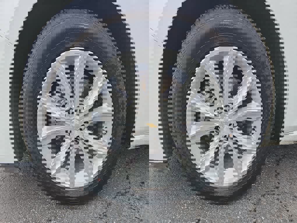 Used 2024 Chevrolet Malibu LT image 9