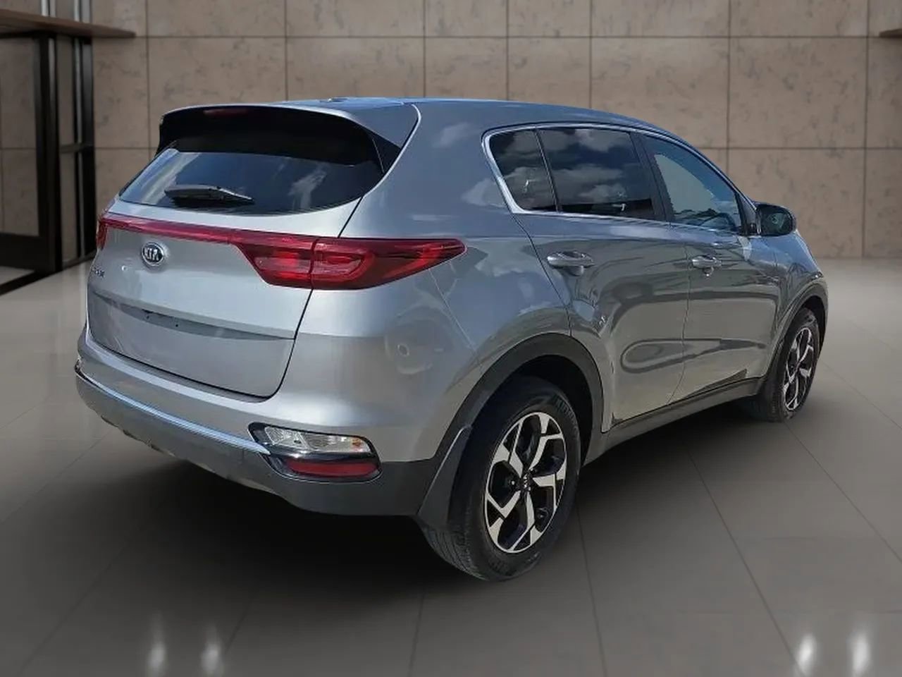 Used 2022 Kia Sportage LX image 7