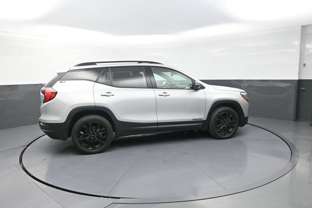 Used 2021 GMC Terrain SLT w/ Elevation Edition AWD/4WD image 10